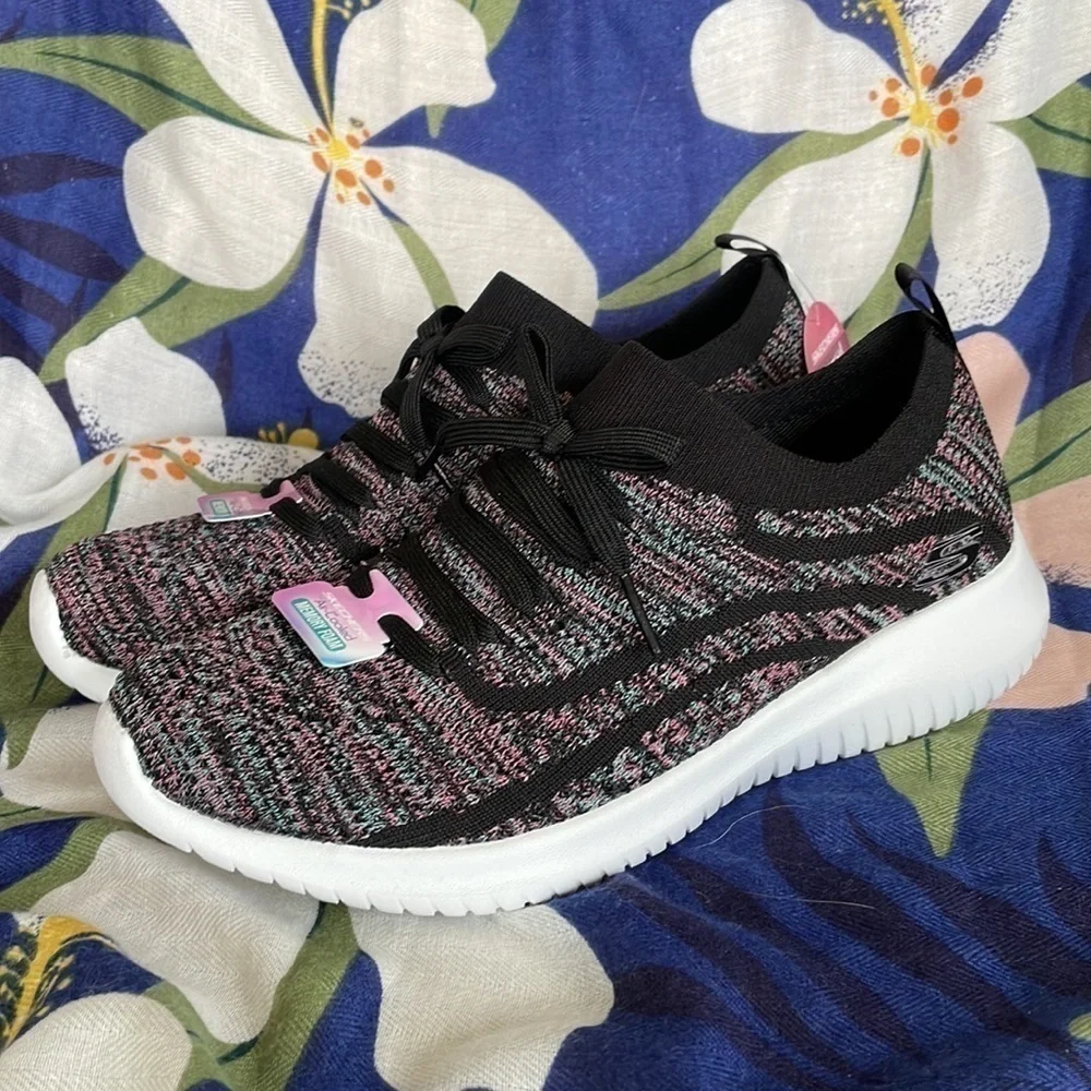 Brand New Skechers Air-Cooled Memory Foam Slip On Black Stretch Sneakers